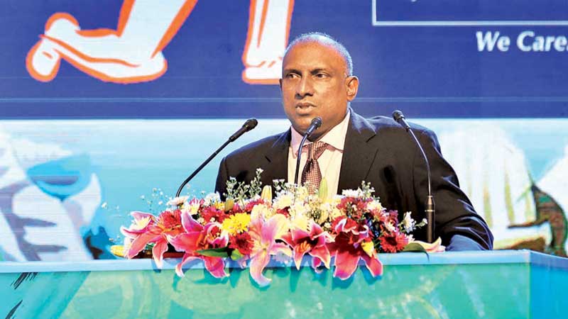 Aravinda De Silva addressing the award winners at the Sunday Observer-Mobitel Schoolboy Cricketer of the Year awards show at the Hilton Hotel in Colombo on Friday night