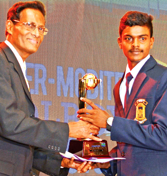 W.A.Fernando of St. Peter’s College, Negombo Best Bowler Division III