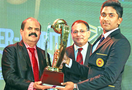 Salinda Ushan Perera (Isipathana College) Most Popular Schoolboy Cricketer Of The Year 2016