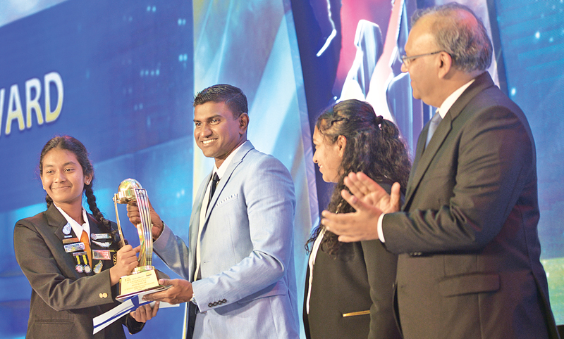 Best Bowler - Sithmi Hirasha, Anula Vidyalaya, Nugegoda.