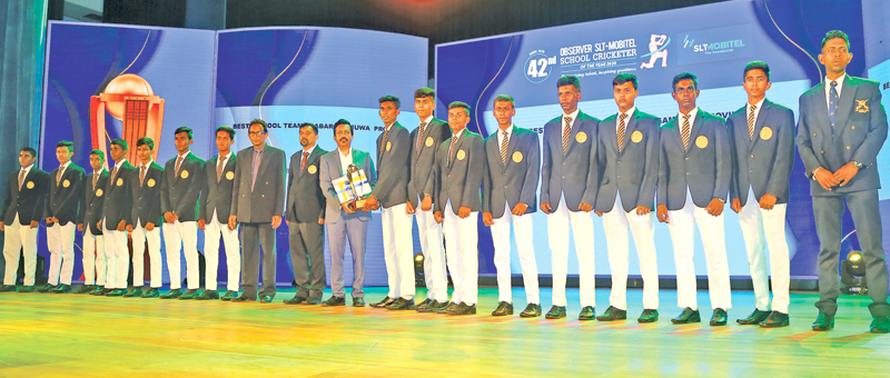 Best school team - Sabaragamuwa  Province - Dudley Senanayake Central College Tholangamuwa get their award from CMO of Sri Lanka Telecom, Prabhath Dahanayake