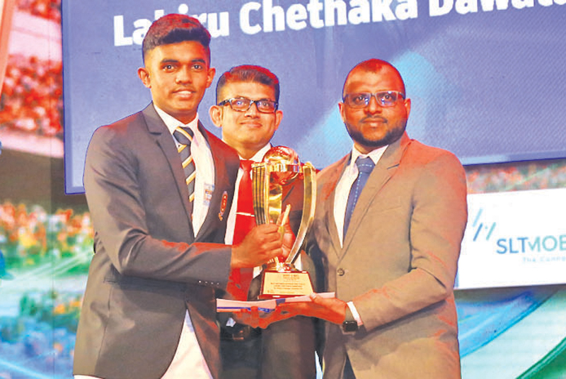 Division One: Best Batsman  Lahiru Chethaka receives the award from Kaushan Premawansa Statistician Batsman.com